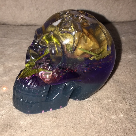 Skull ๐ epoxy resin creation New - Picture 2 of 7